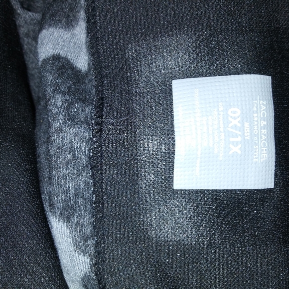 Zac & Rachel Fleece Lined Leggings Black Grey Camo Pattern Size 0X/1X - Picture 5 of 5